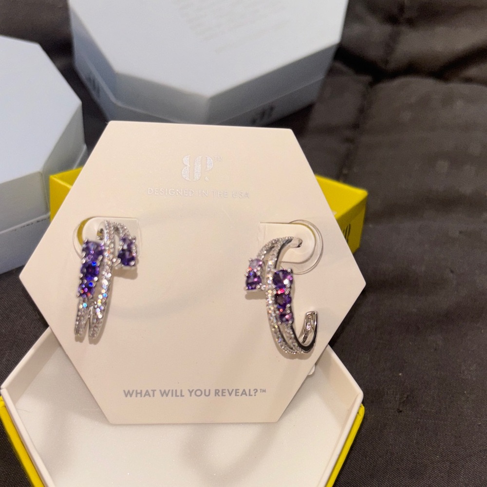 Bomb Party New OG earrings never worn